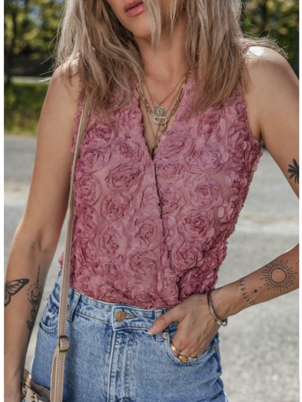 Mauve Floral Textured V Neck Wrapped Sleeveless Bodysuit